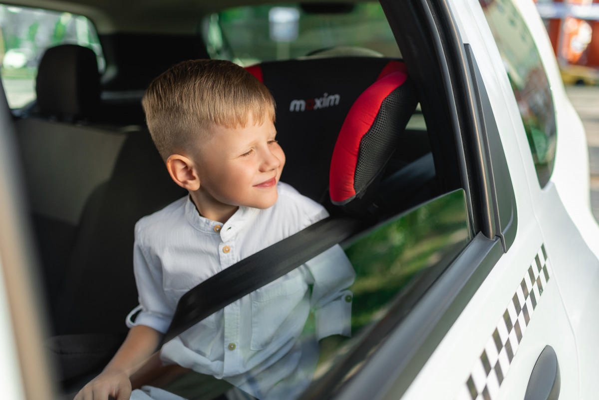 Как родителям с детьми комфортно уехать на авто в Беларуси